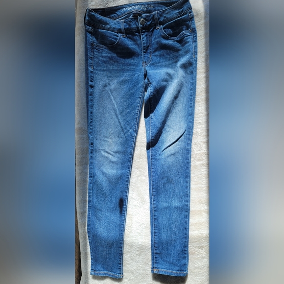 3/$35 American Eagle Super Stretch Jeggings Washed - Picture 6 of 7